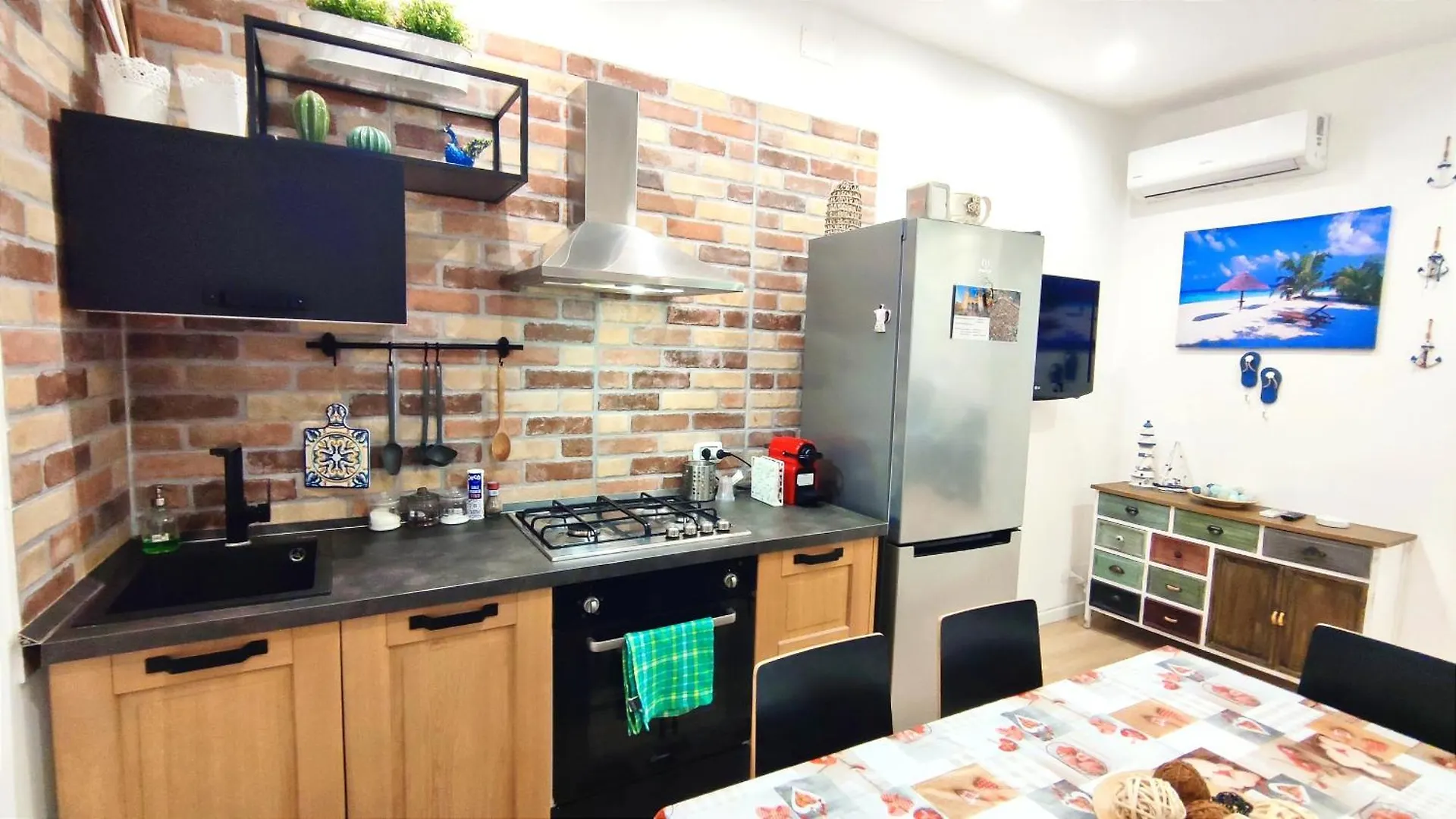 Apartment Antoinette Maison Cefalu Italy