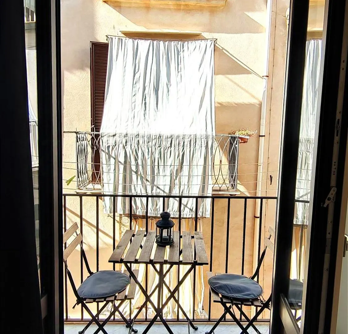 Antoinette Maison Cefalu 0*,